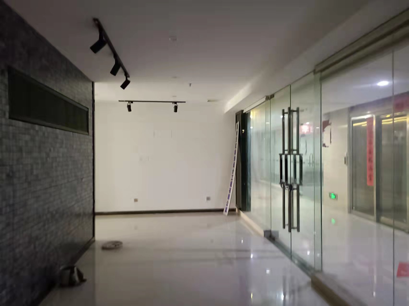 星月都会  3室2厅0卫    4600.0元/月 星月都会  3室2厅0卫    4600.0元/月室内图