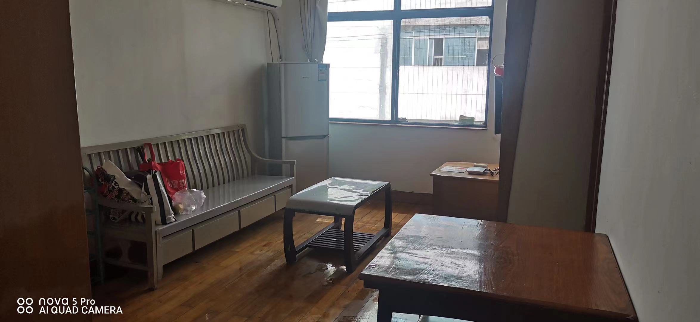 操坪社区  2室1厅1卫    1000.0元/月 操坪社区  2室1厅1卫    1000.0元/月室内图