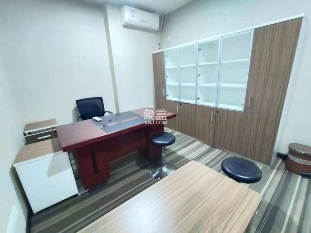 金山社区领秀CBD   165.0㎡      5600.0元/月室内图