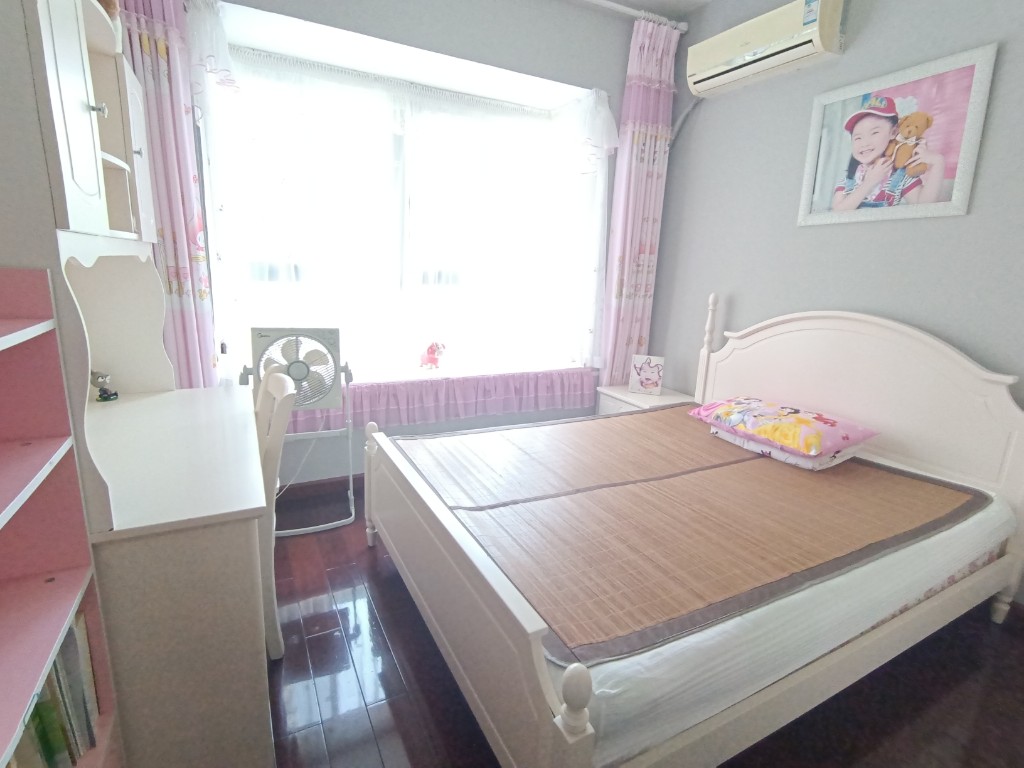 城市风景  3室2厅2卫    108.8万 城市风景  3室2厅2卫    108.8万客厅