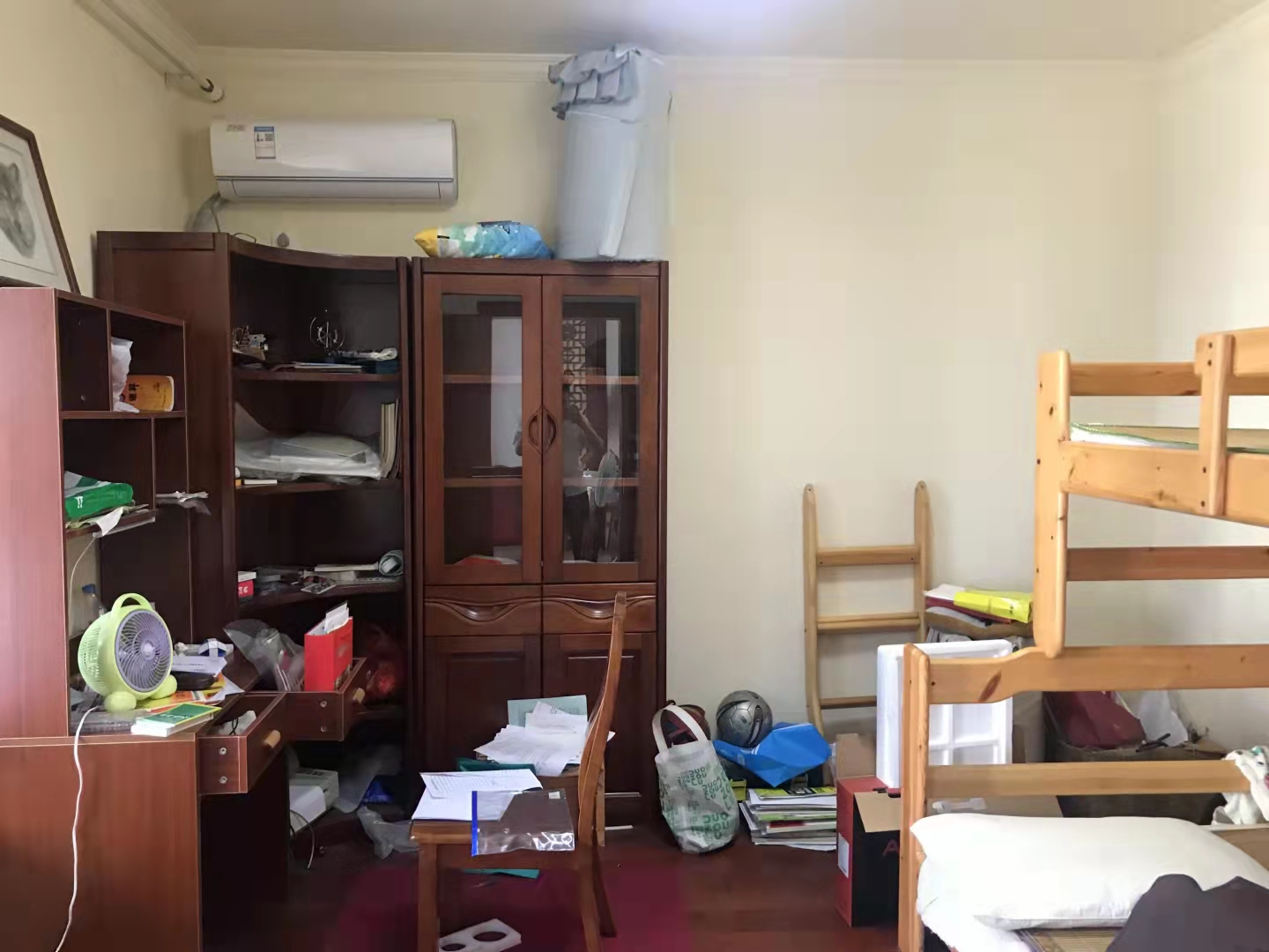 城典丽园  3室2厅1卫    108.8万 城典丽园  3室2厅1卫    108.8万卧室