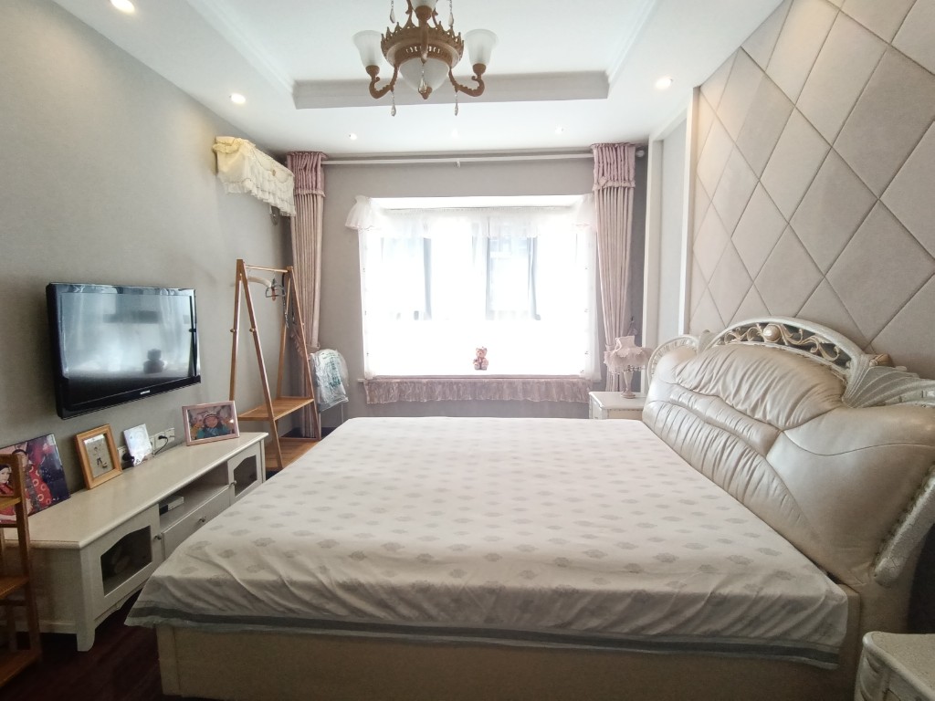 城市风景  3室2厅2卫    108.8万 城市风景  3室2厅2卫    108.8万客厅