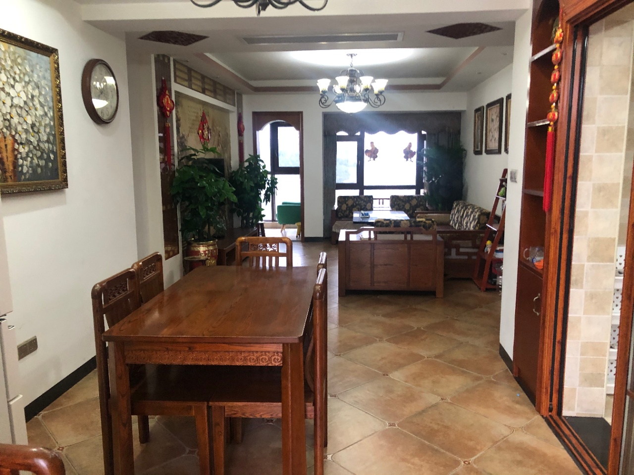 怡河园  4室2厅2卫    175.0万 怡河园  4室2厅2卫    175.0万厨房