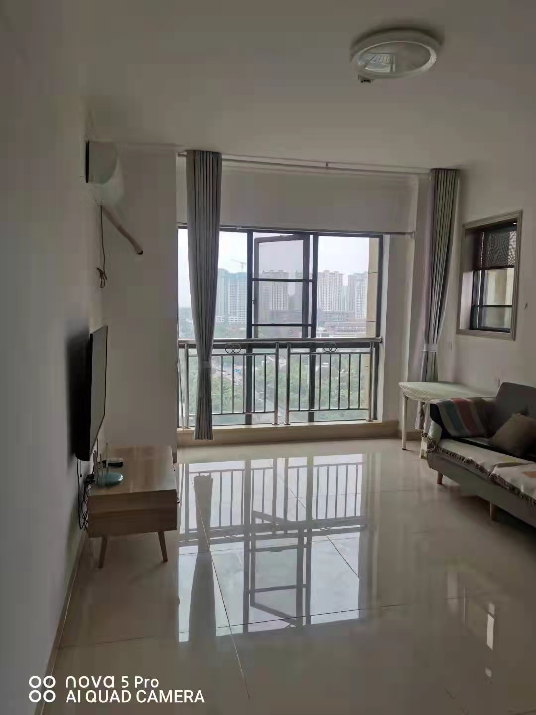 康城上品  1室1厅1卫    1400.0元/月 康城上品  1室1厅1卫    1400.0元/月室内图1