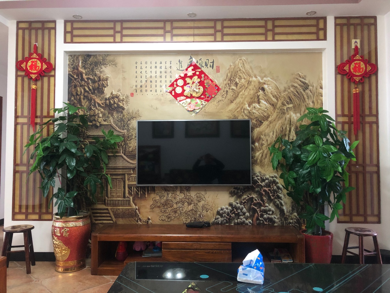 怡河园  4室2厅2卫    175.0万 怡河园  4室2厅2卫    175.0万客厅