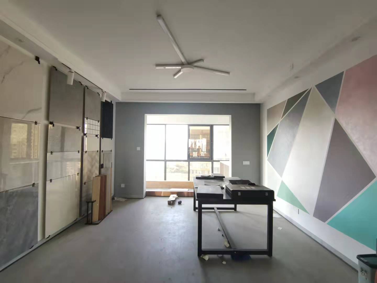 亿都漫城 5室2厅2卫 2800.0元/月 亿都漫城 5室2厅2卫 2800.0元/月户型图