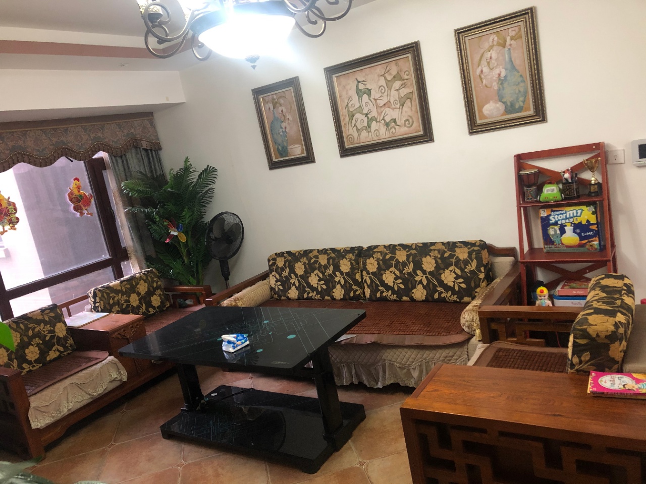 怡河园  4室2厅2卫    175.0万 怡河园  4室2厅2卫    175.0万卧室