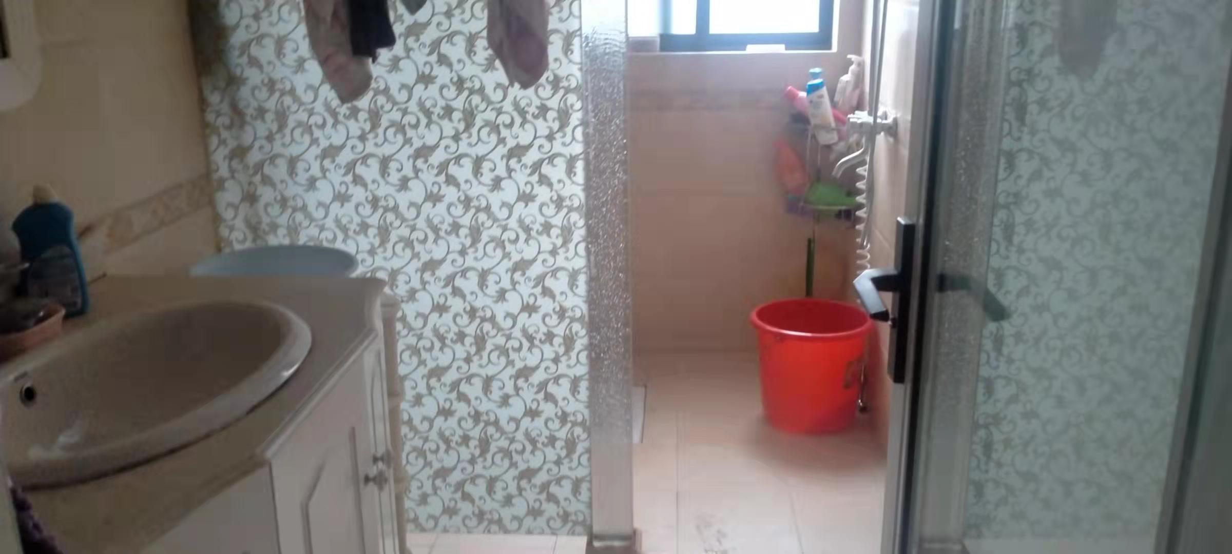 旺佳华府 4室2厅2卫 3500.0元/月 旺佳华府 4室2厅2卫 3500.0元/月室内图