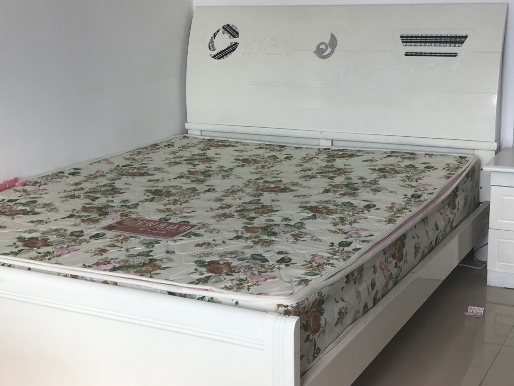 鹏利广场 1室1厅1卫 1100.0元/月 鹏利广场 1室1厅1卫 1100.0元/月室内图