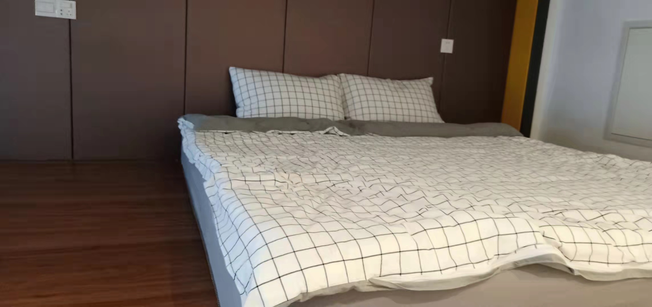 荣悦台 1室1厅1卫 3200.0元/月 荣悦台 1室1厅1卫 3200.0元/月室内图