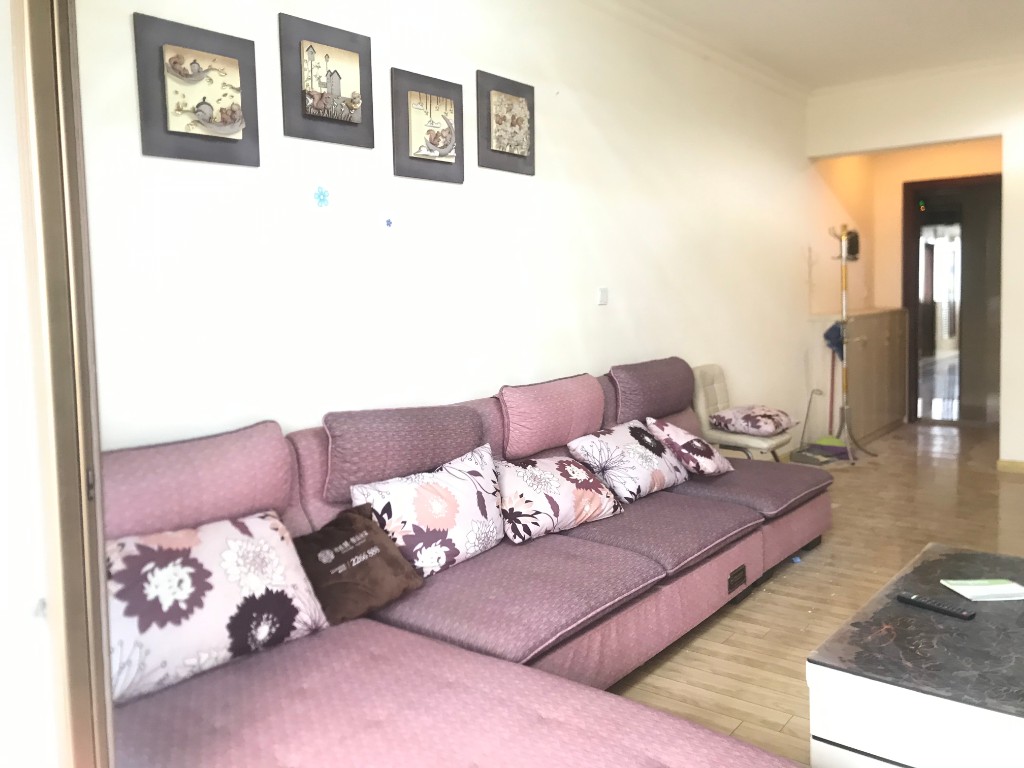 碧桂园 3室2厅2卫 1800.0元/月 碧桂园 3室2厅2卫 1800.0元/月室内图