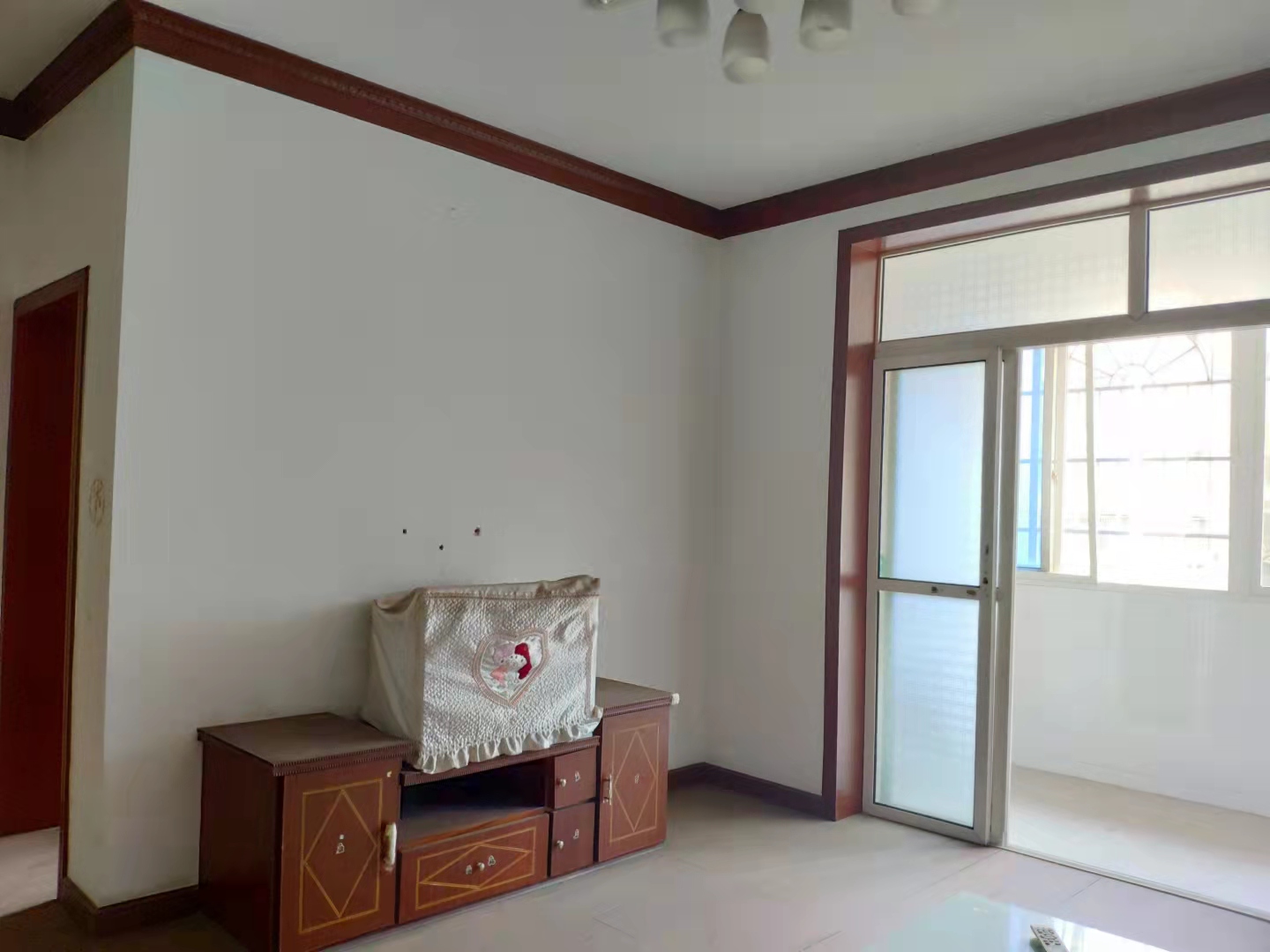 茨兴小区 3室2厅1卫 1500.00元/月 茨兴小区 3室2厅1卫 1500.00元/月室内图