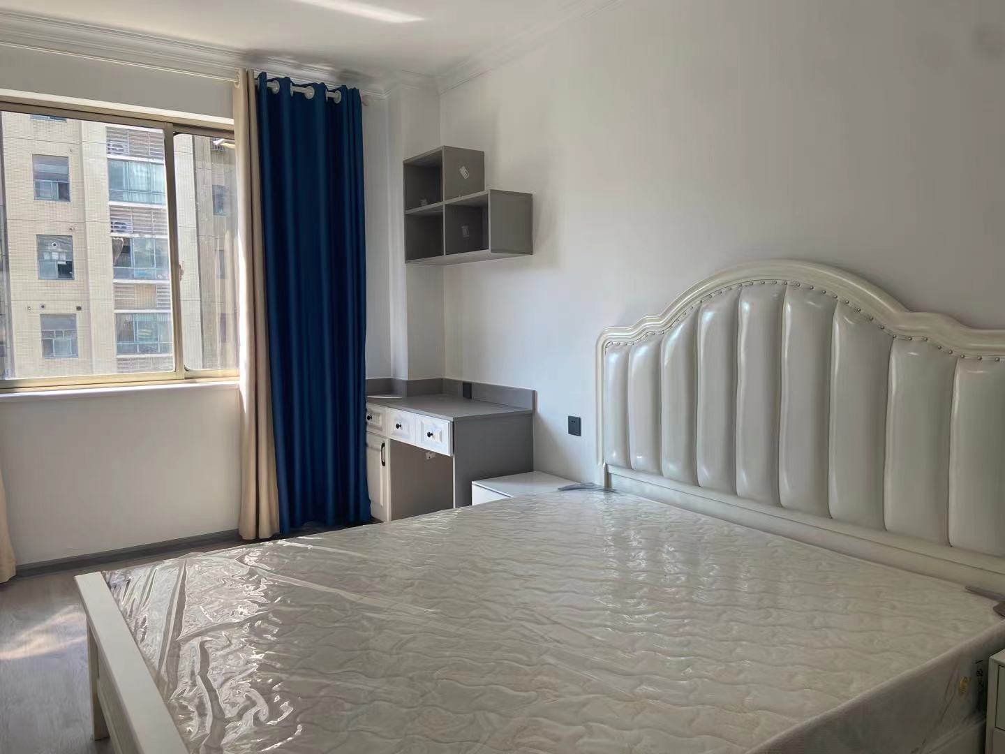 利江花园 3室2厅2卫 77.0万 利江花园 3室2厅2卫 77.0万客厅