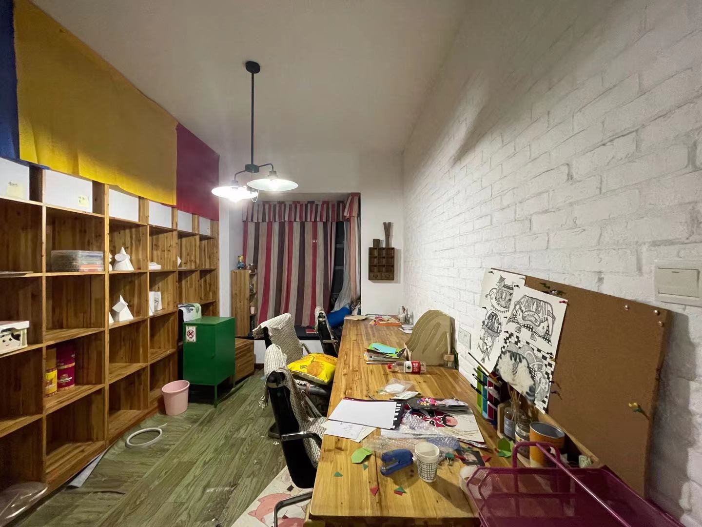 华晨御园 4室2厅2卫 3500.0元/月 华晨御园 4室2厅2卫 3500.0元/月室内图