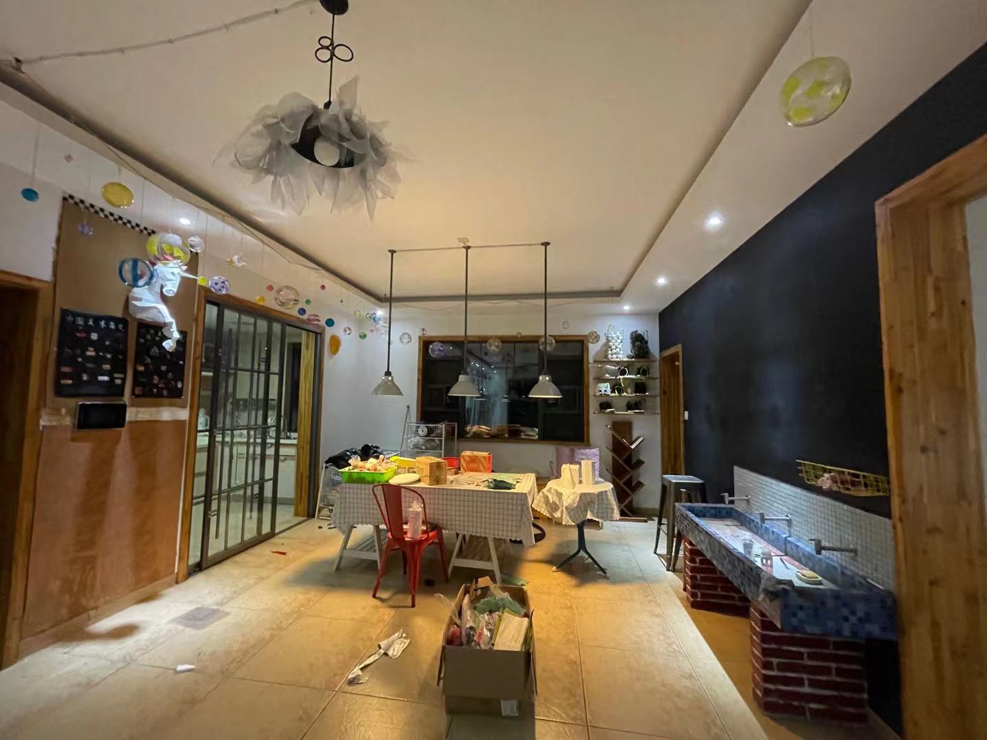 华晨御园 4室2厅2卫 3500.0元/月 华晨御园 4室2厅2卫 3500.0元/月室内图