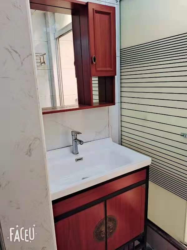 冠都现代城(冠都幸福彼岸)  3室2厅2卫    2000.0元/月 冠都现代城(冠都幸福彼岸)  3室2厅2卫    2000.0元/月室内图