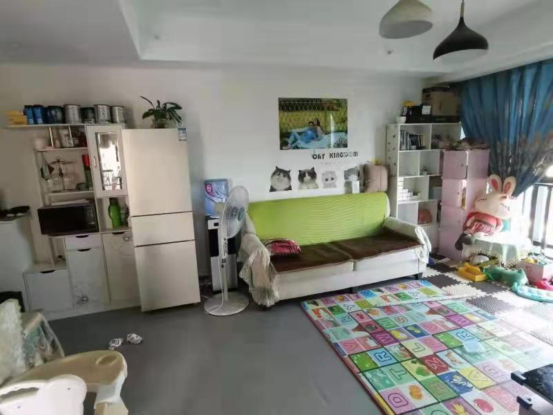 新桂公馆  2室2厅1卫    47.0万 新桂公馆  2室2厅1卫    47.0万客厅