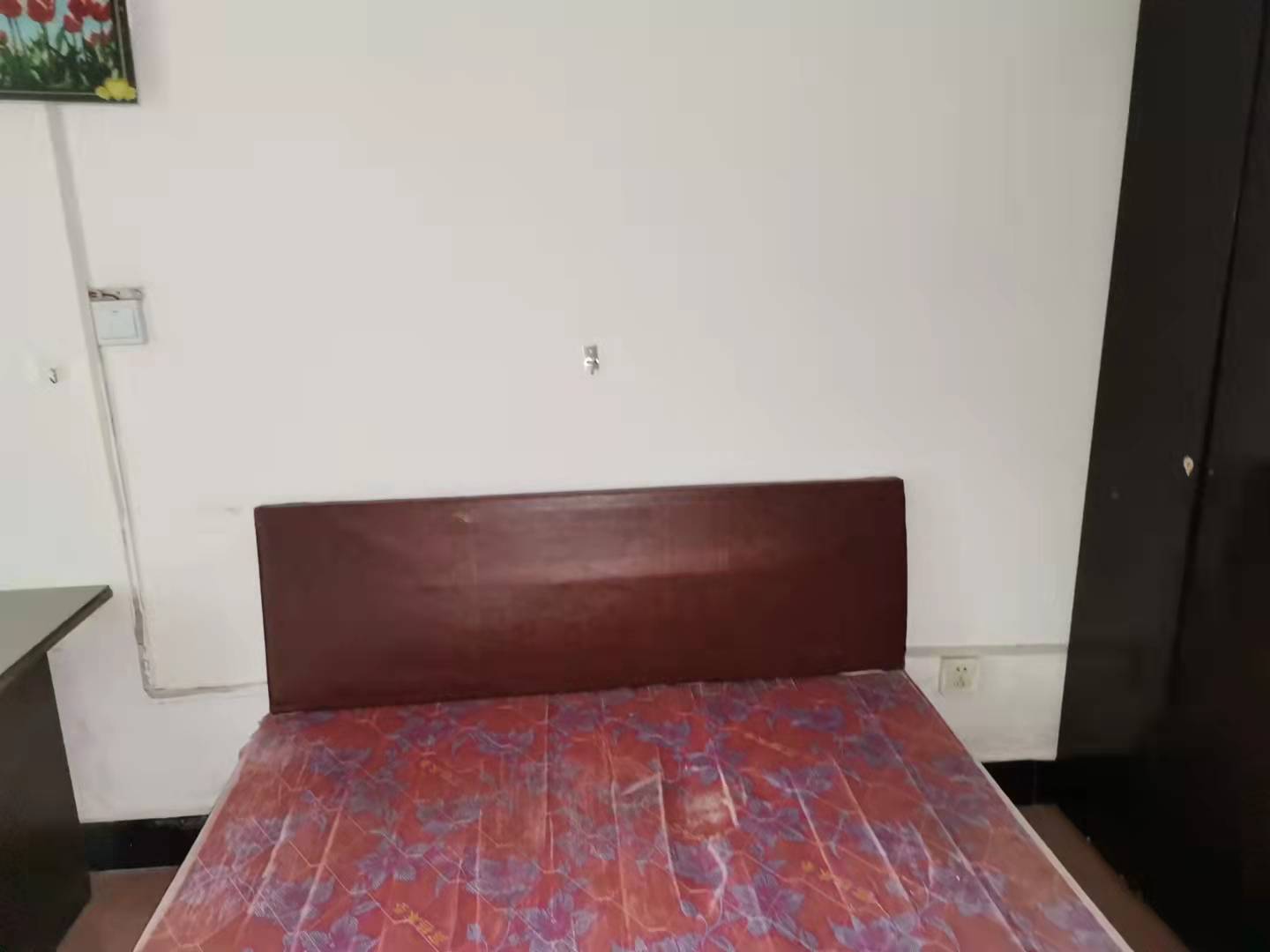 羊舞岭小区  1室1厅1卫    350.0元/月 羊舞岭小区  1室1厅1卫    350.0元/月室内图