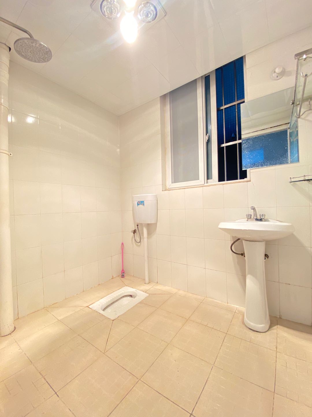 南湖春天  3室2厅2卫    2750.0元/月 南湖春天  3室2厅2卫    2750.0元/月室内图