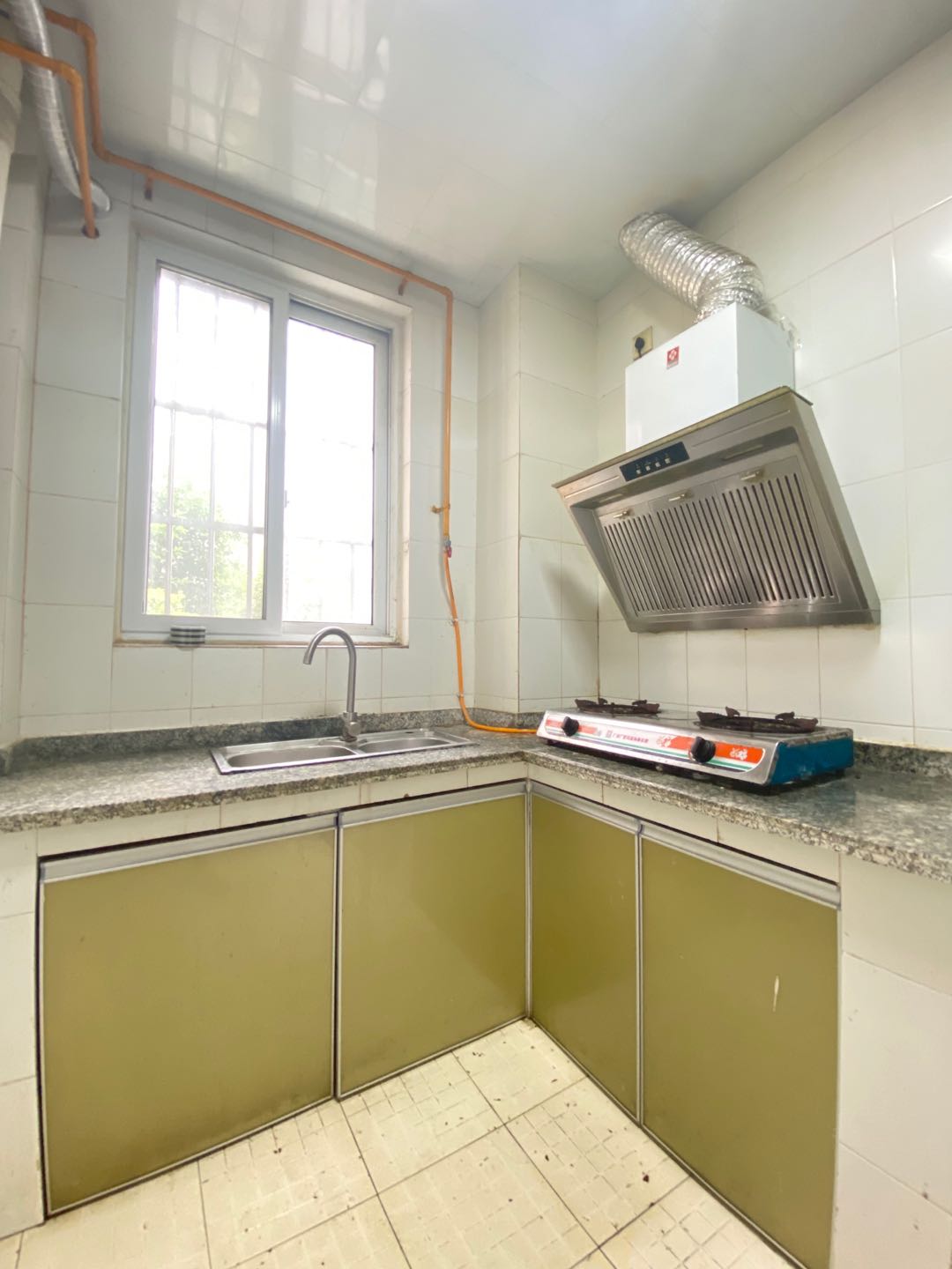 南湖春天  3室2厅2卫    2750.0元/月 南湖春天  3室2厅2卫    2750.0元/月室内图