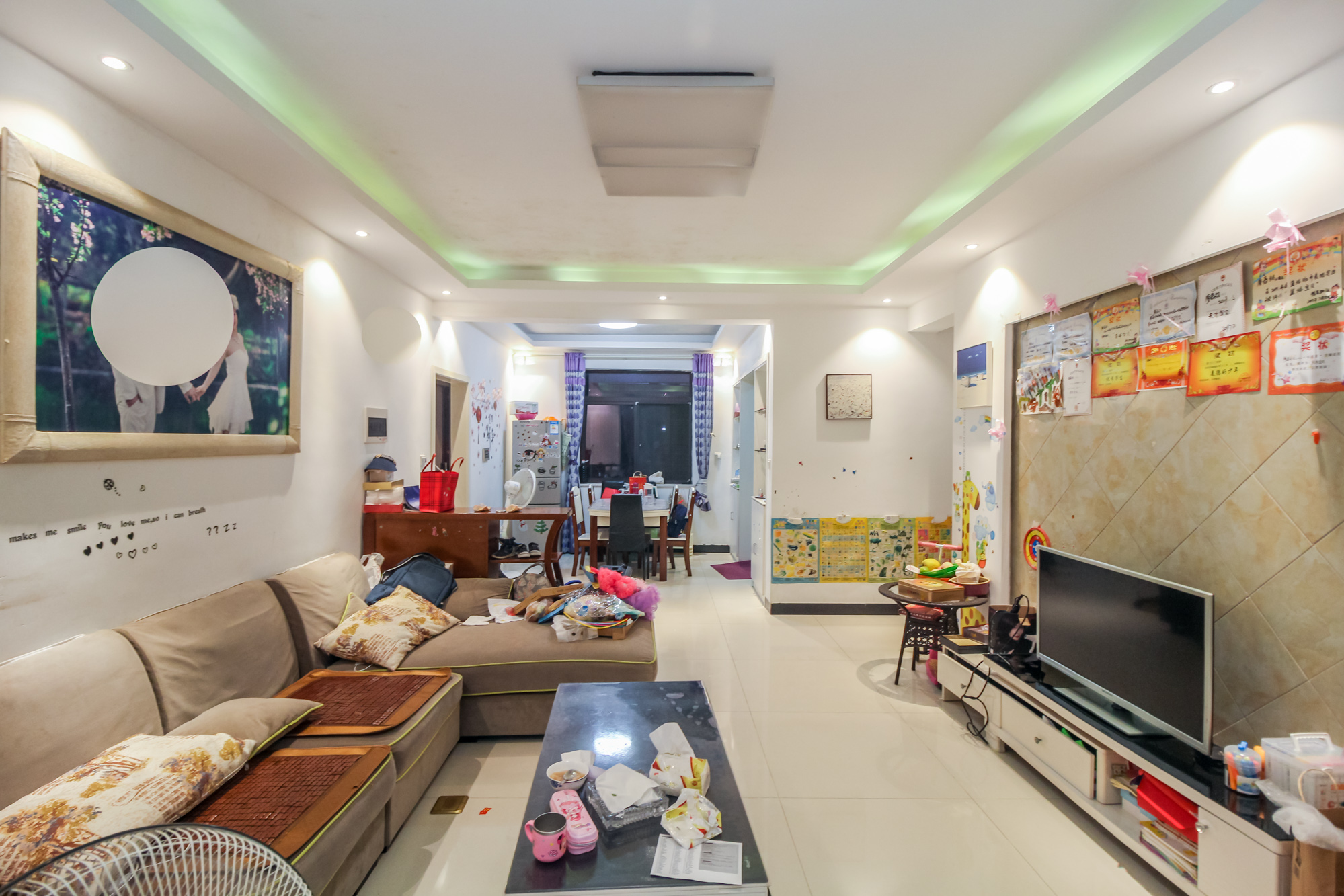 三景华御 2室2厅1卫 60.0万 三景华御 2室2厅1卫 60.0万客厅