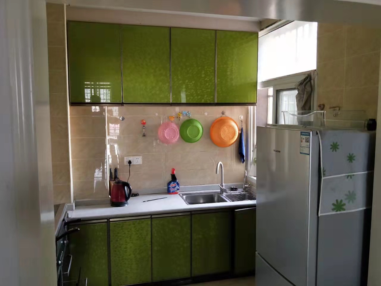 山水名苑  3室2厅2卫    88.8万 山水名苑  3室2厅2卫    88.8万客厅