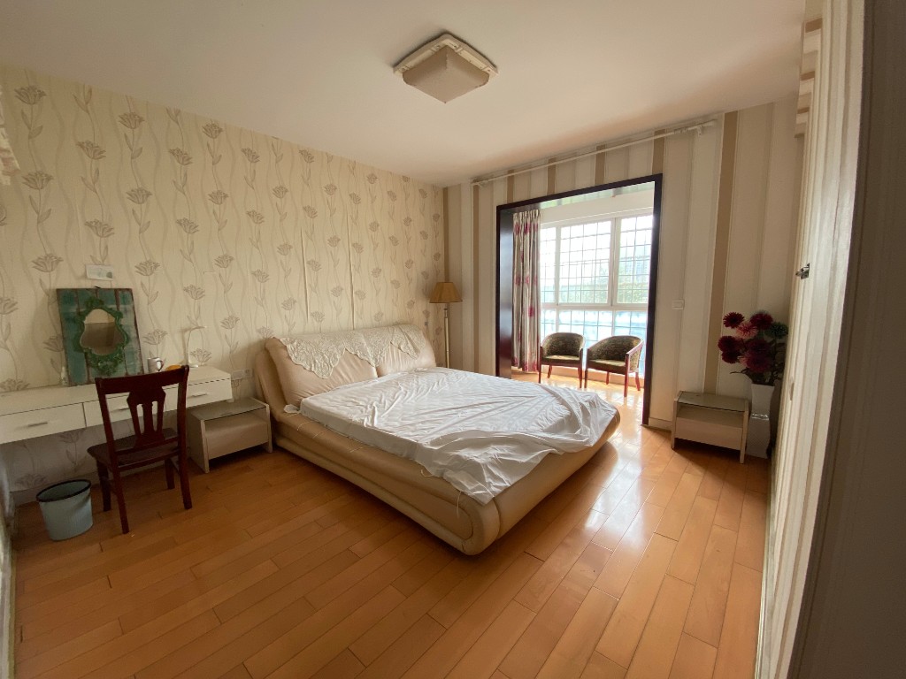 高尔夫紫龙郡 3室2厅2卫 2800.0元/月 高尔夫紫龙郡 3室2厅2卫 2800.0元/月室内图