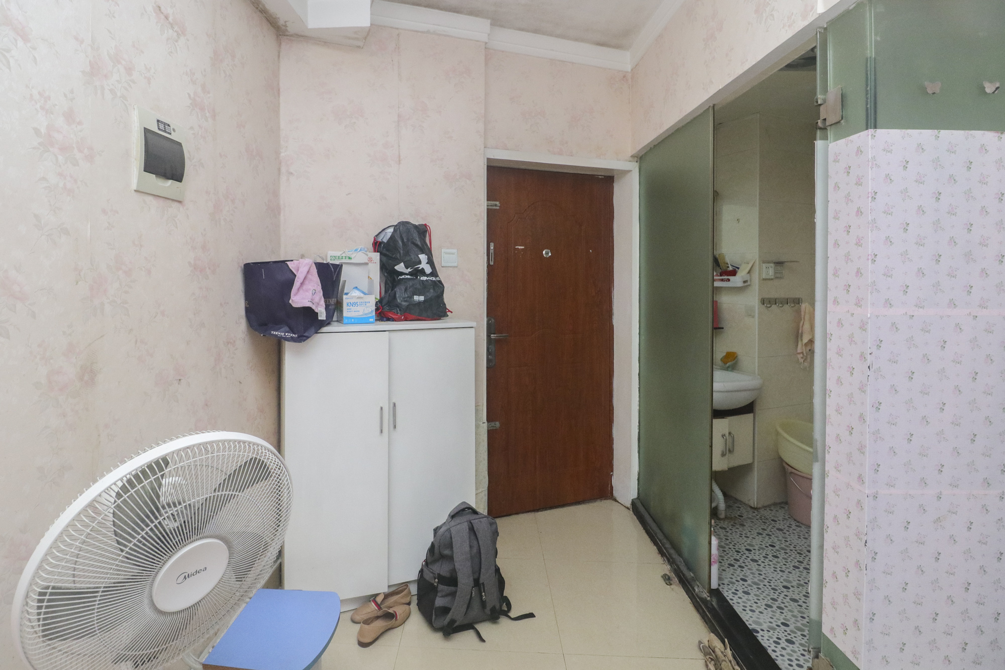 兰卡威国际  1室1厅1卫    28.8万 兰卡威国际  1室1厅1卫    28.8万客厅