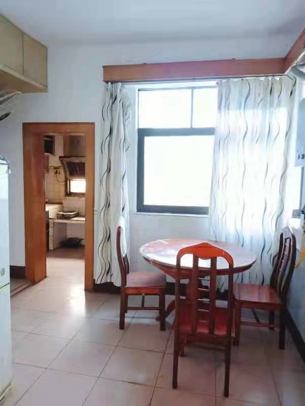 太平小区 3室2厅1卫 1200.0元/月 太平小区 3室2厅1卫 1200.0元/月室内图