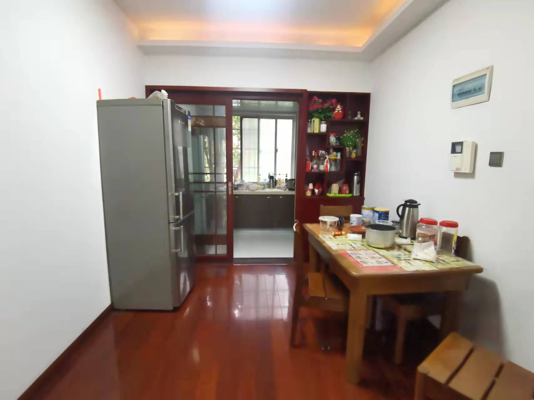 玫瑰名城玫瑰园 2室2厅1卫 1800.0元/月 玫瑰名城玫瑰园 2室2厅1卫 1800.0元/月室内图