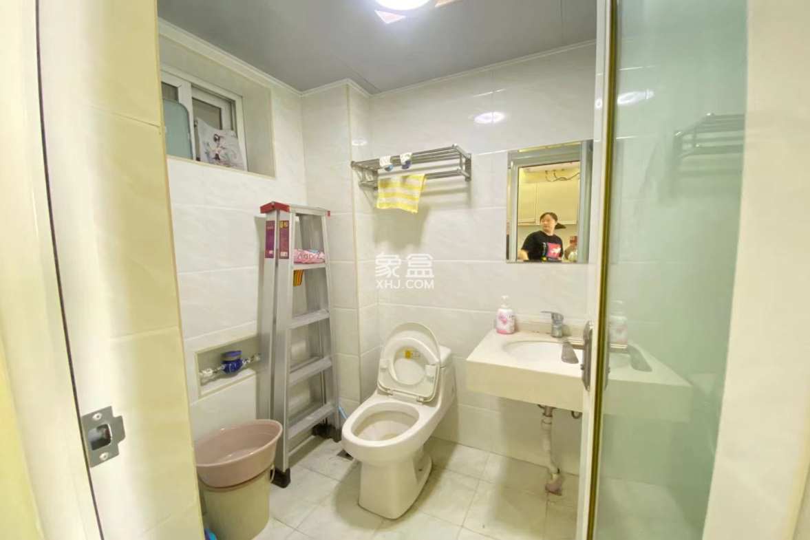 梓湖东城  1室1厅1卫    27.0万 梓湖东城  1室1厅1卫    27.0万客厅