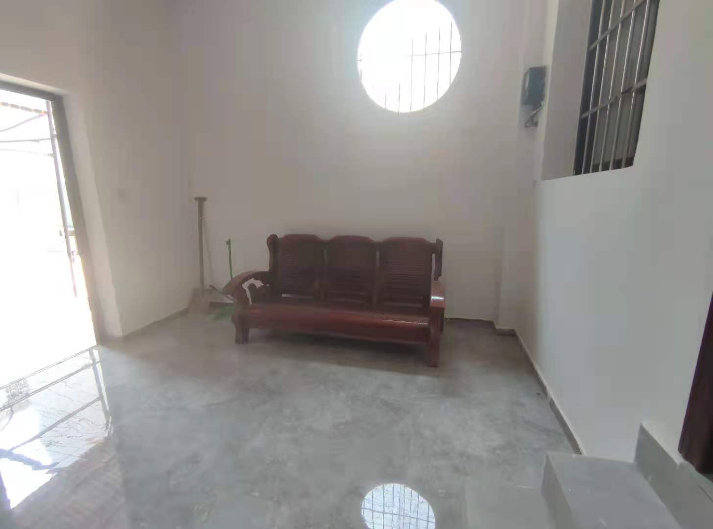 电业局三生活区 3室2厅2卫 1400.0元/月 电业局三生活区 3室2厅2卫 1400.0元/月室内图