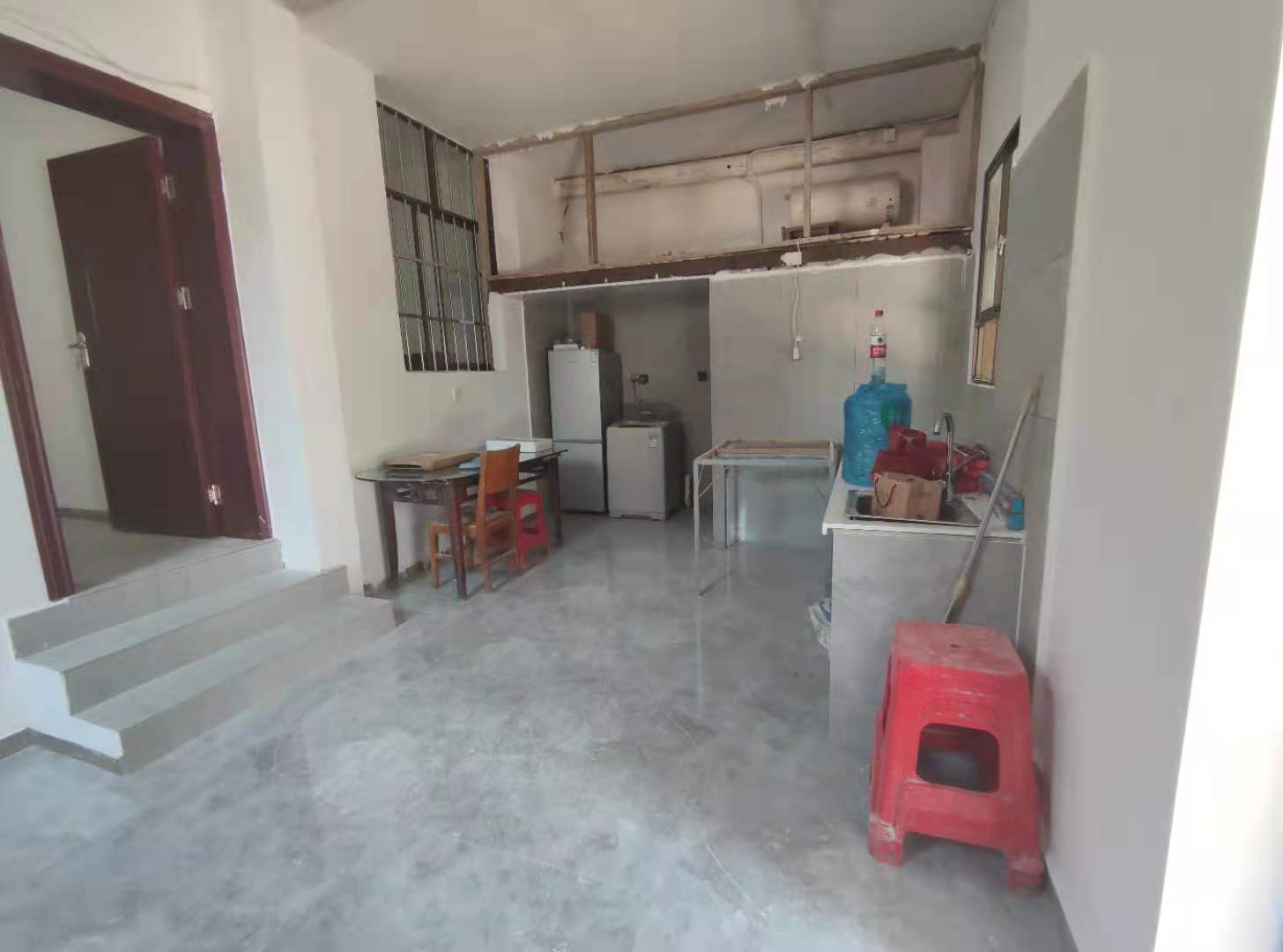 电业局三生活区 3室2厅2卫 1400.0元/月 电业局三生活区 3室2厅2卫 1400.0元/月室内图