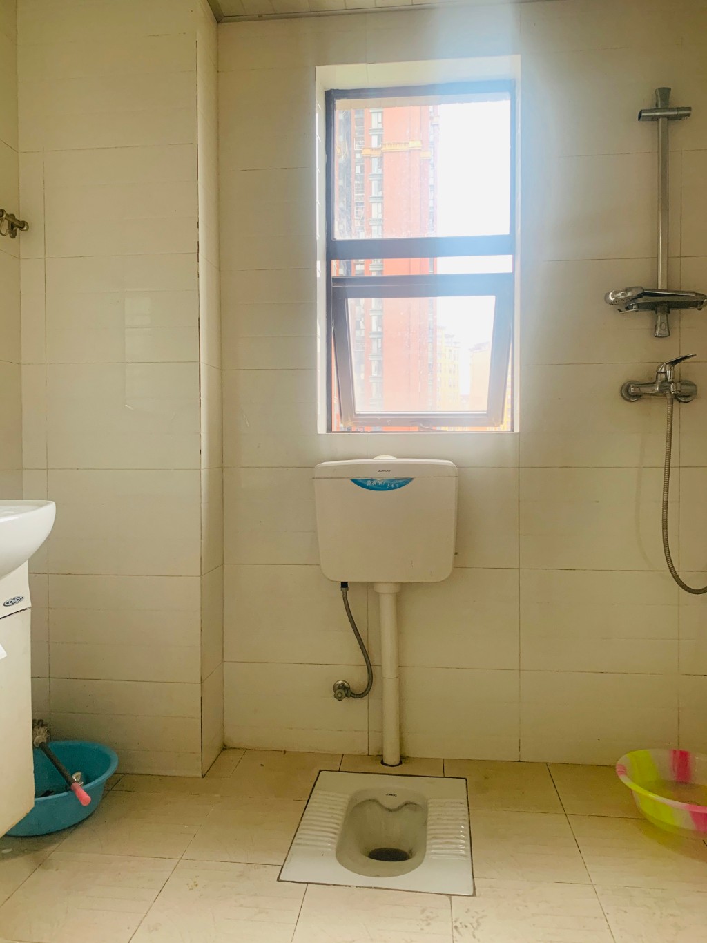 佳兆业君汇上品  3室2厅2卫    2600.0元/月 佳兆业君汇上品  3室2厅2卫    2600.0元/月室内图