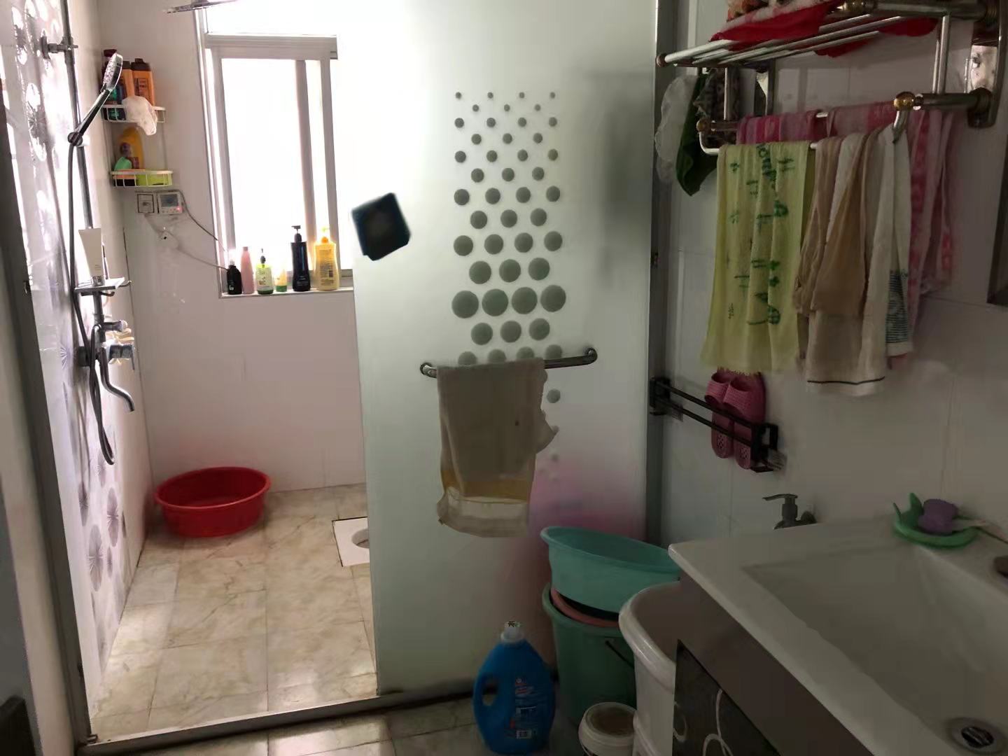 大汉巨龙家园  3室2厅2卫    98.8万 大汉巨龙家园  3室2厅2卫    98.8万客厅