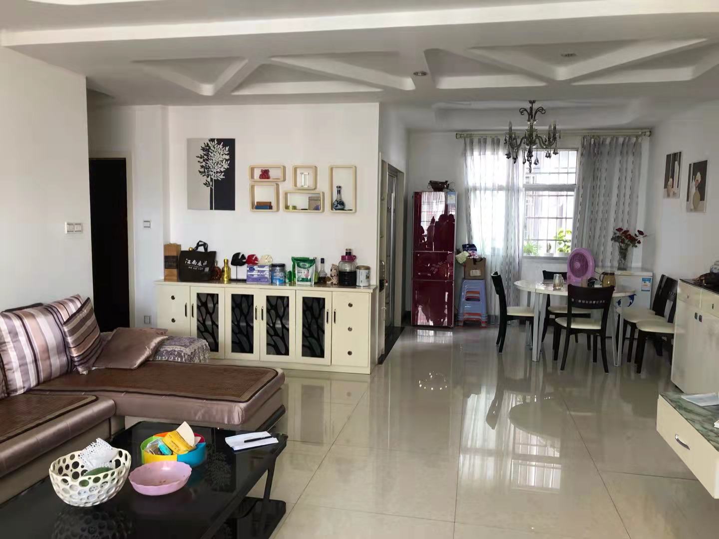 大汉巨龙家园  3室2厅2卫    98.8万 大汉巨龙家园  3室2厅2卫    98.8万卫生间