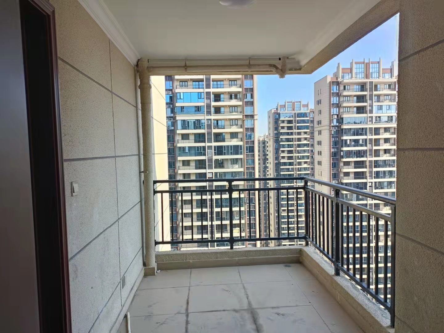 碧桂园梓山府 4室2厅2卫 2800.0元/月 碧桂园梓山府 4室2厅2卫 2800.0元/月室内图