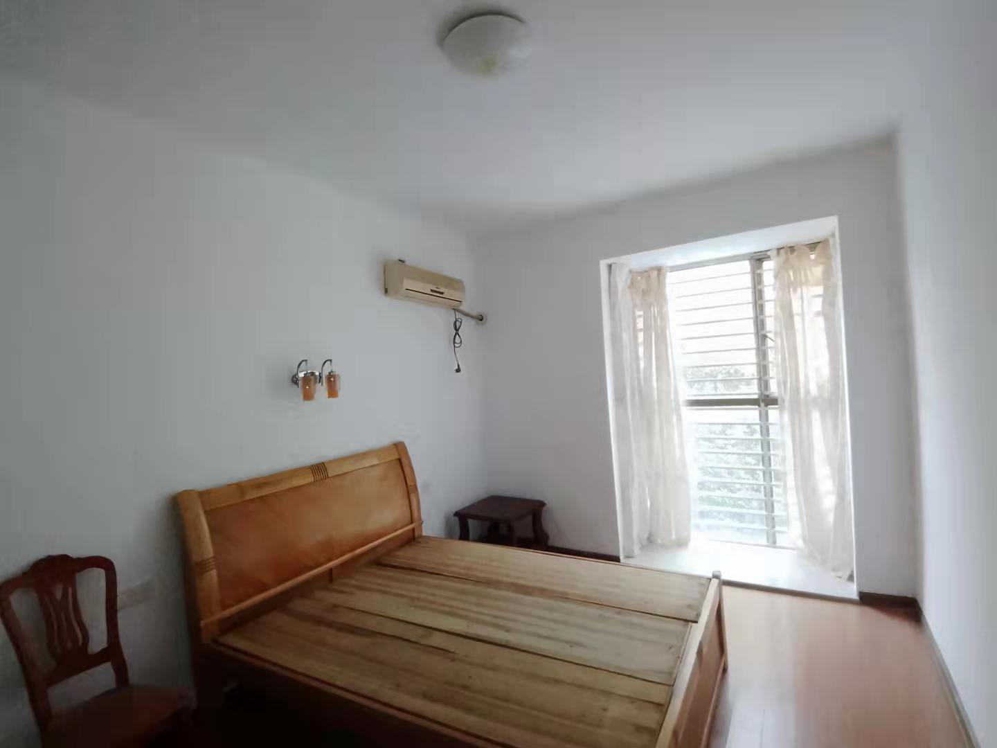 佳宁娜小区(梓山湖小区) 3室2厅2卫 2300.0元/月 佳宁娜小区(梓山湖小区) 3室2厅2卫 2300.0元/月室内图