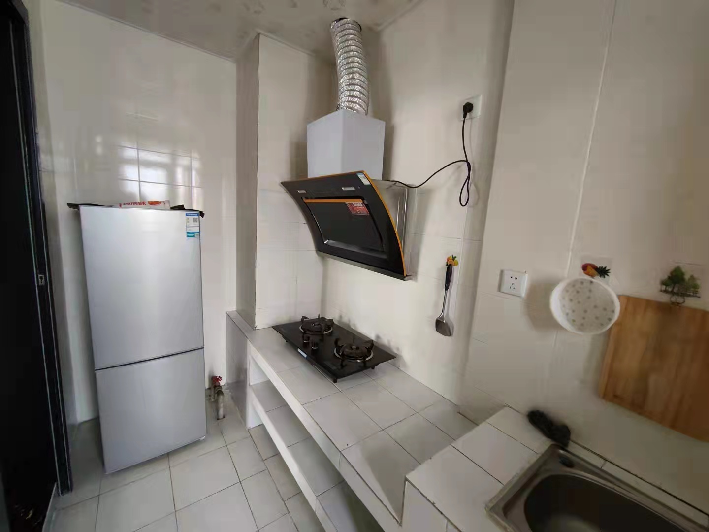 南湖春天  1室1厅1卫    1800.0元/月 南湖春天  1室1厅1卫    1800.0元/月室内图