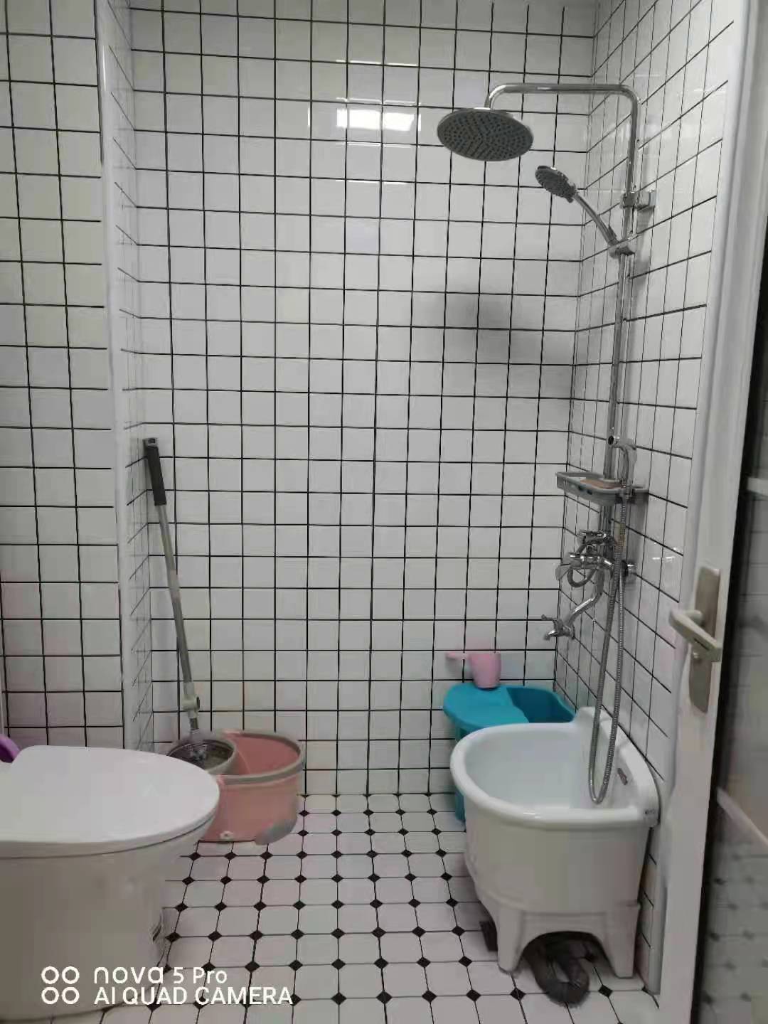 五洲锦城  1室1厅1卫    1600.0元/月 五洲锦城  1室1厅1卫    1600.0元/月室内图