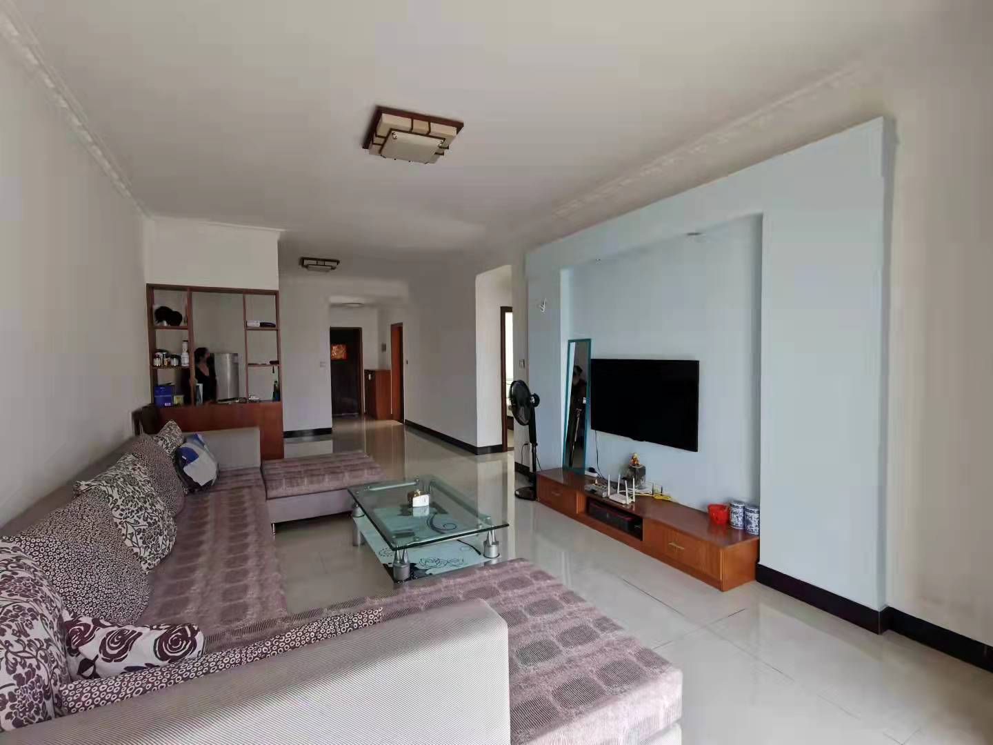 青春驿站 2室2厅1卫 2100.0元/月 青春驿站 2室2厅1卫 2100.0元/月室内图