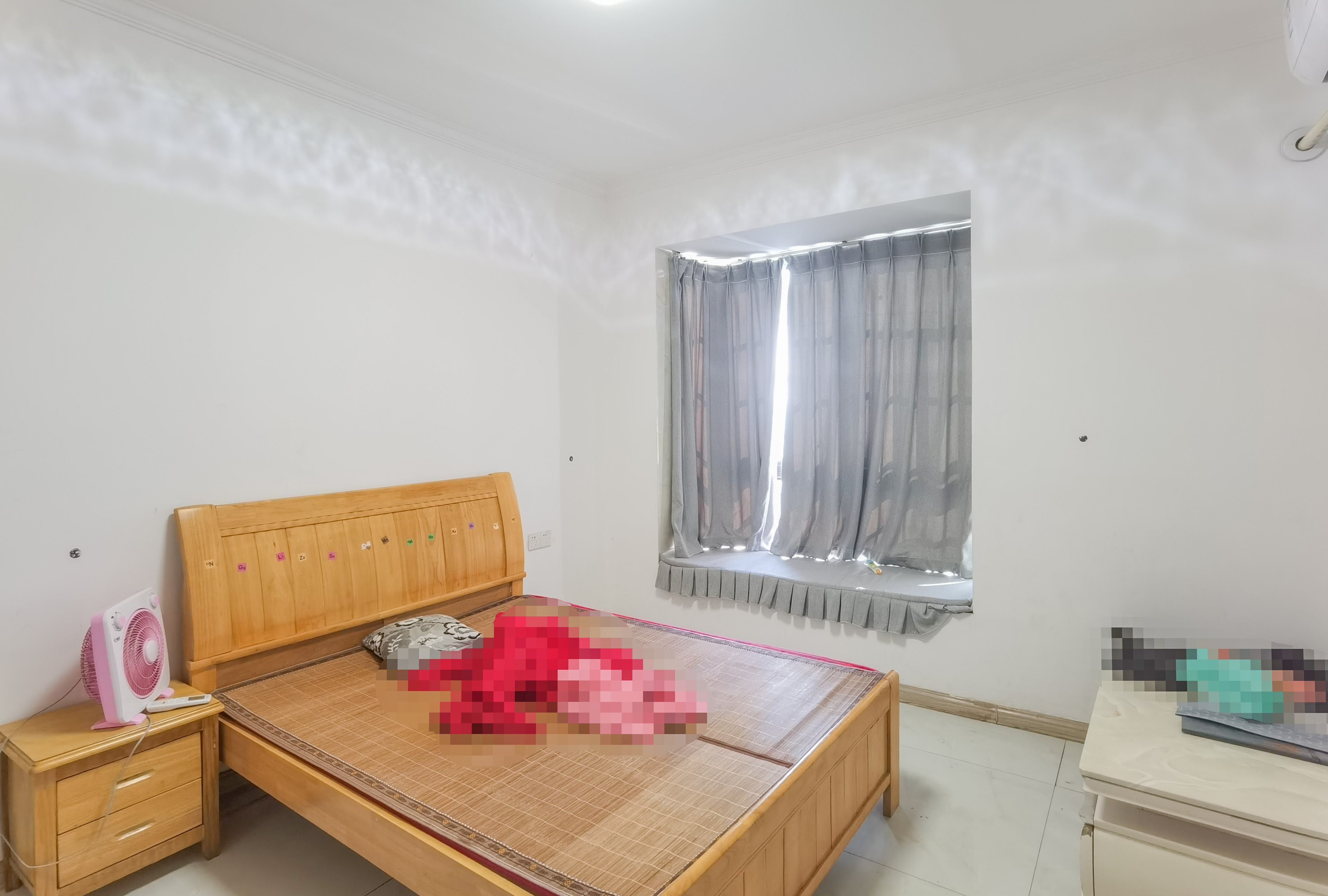 圣华名城建设北路110号 3室2厅1卫 39.8万 圣华名城建设北路110号 3室2厅1卫 39.8万客厅