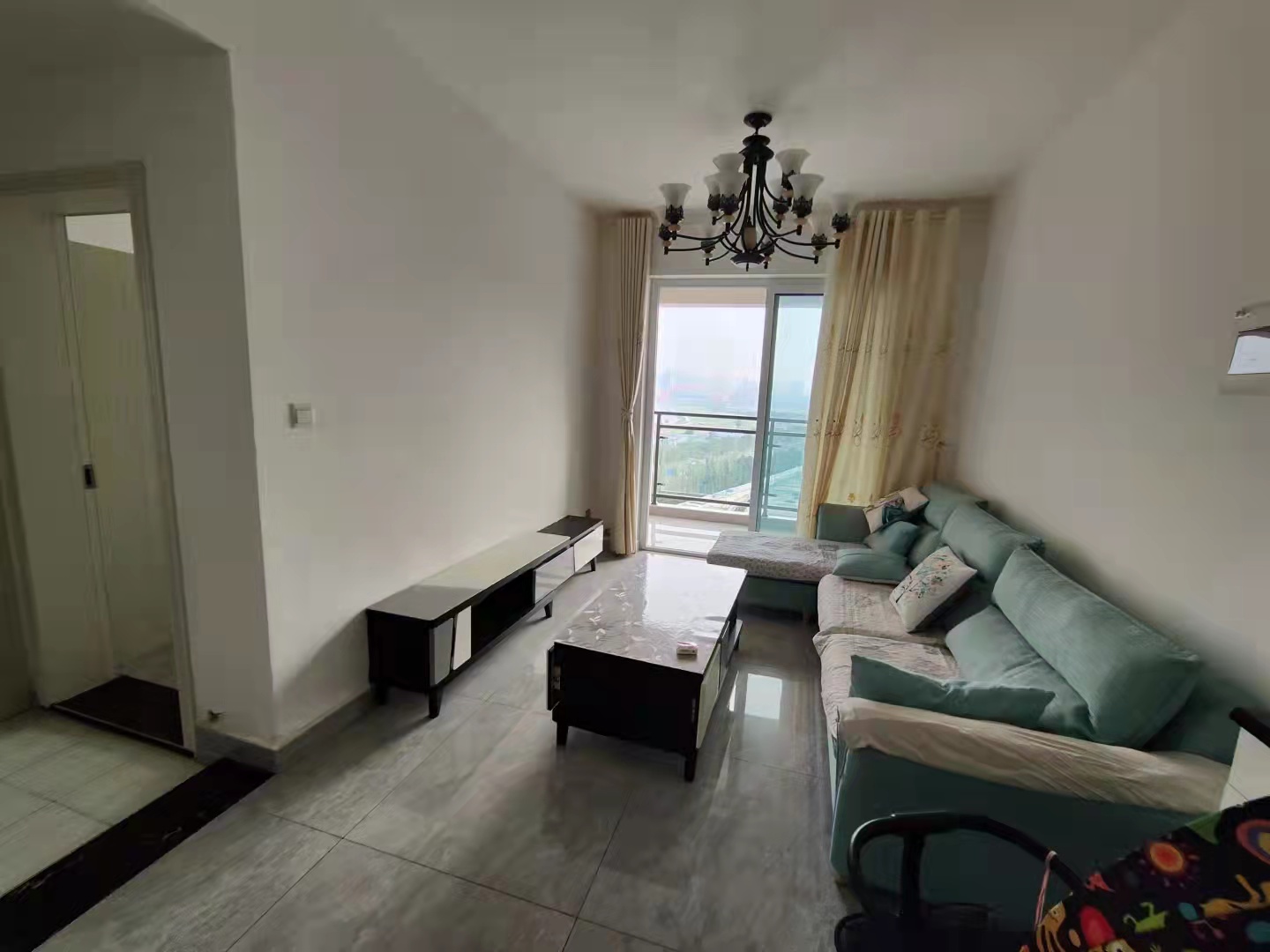 南湖春天  1室1厅1卫    1800.0元/月 南湖春天  1室1厅1卫    1800.0元/月室内图