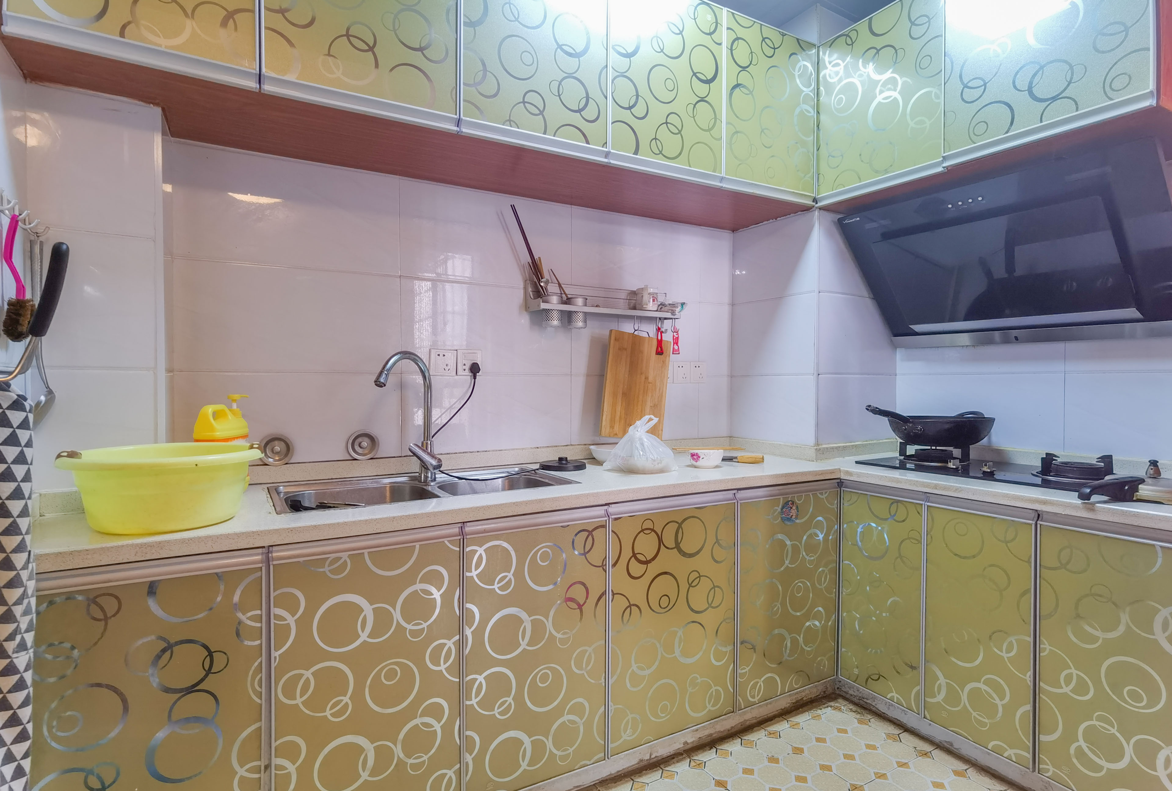 圣华名城建设北路110号 3室2厅1卫 39.8万 圣华名城建设北路110号 3室2厅1卫 39.8万客厅