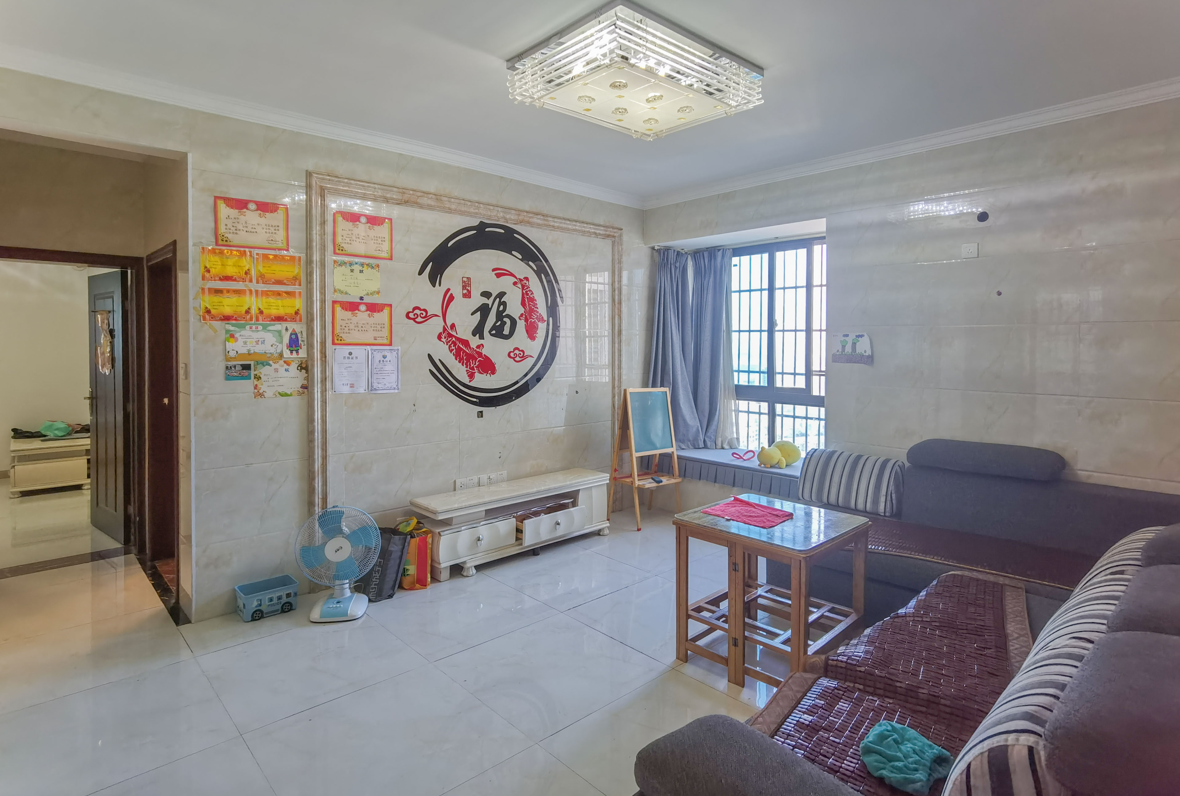 圣华名城建设北路110号 3室2厅1卫 39.8万 圣华名城建设北路110号 3室2厅1卫 39.8万客厅