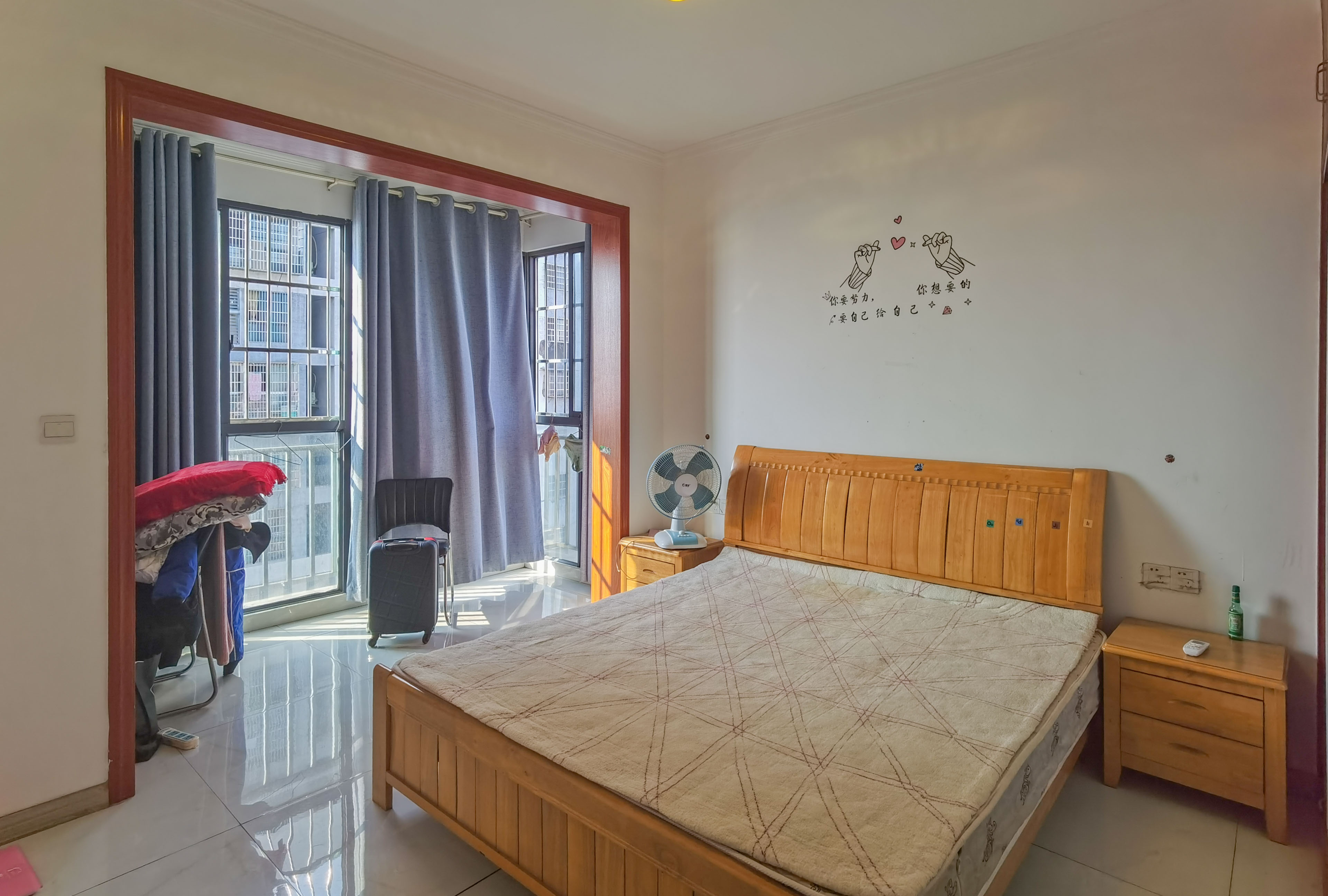 圣华名城建设北路110号 3室2厅1卫 39.8万 圣华名城建设北路110号 3室2厅1卫 39.8万客厅