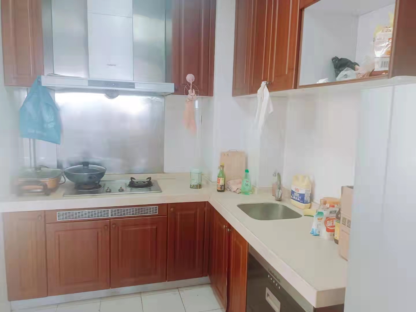 恒大华府 2室2厅1卫 2000.0元/月 恒大华府 2室2厅1卫 2000.0元/月室内图