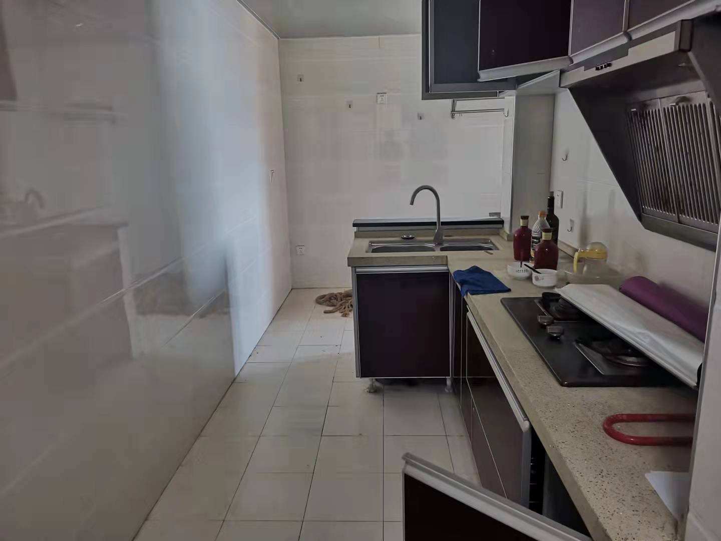 金源大厦  2室2厅1卫    65.0万 金源大厦  2室2厅1卫    65.0万厨房