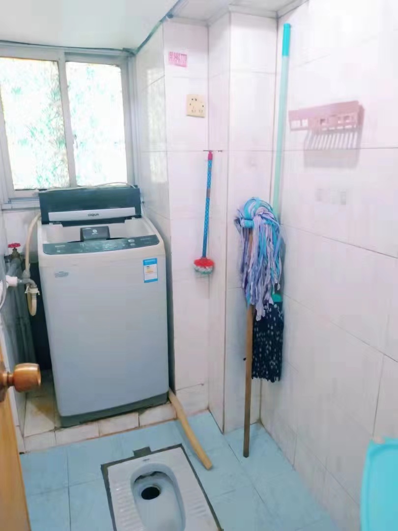 岳华路电子宿舍  2室1厅1卫    1700.0元/月室内图