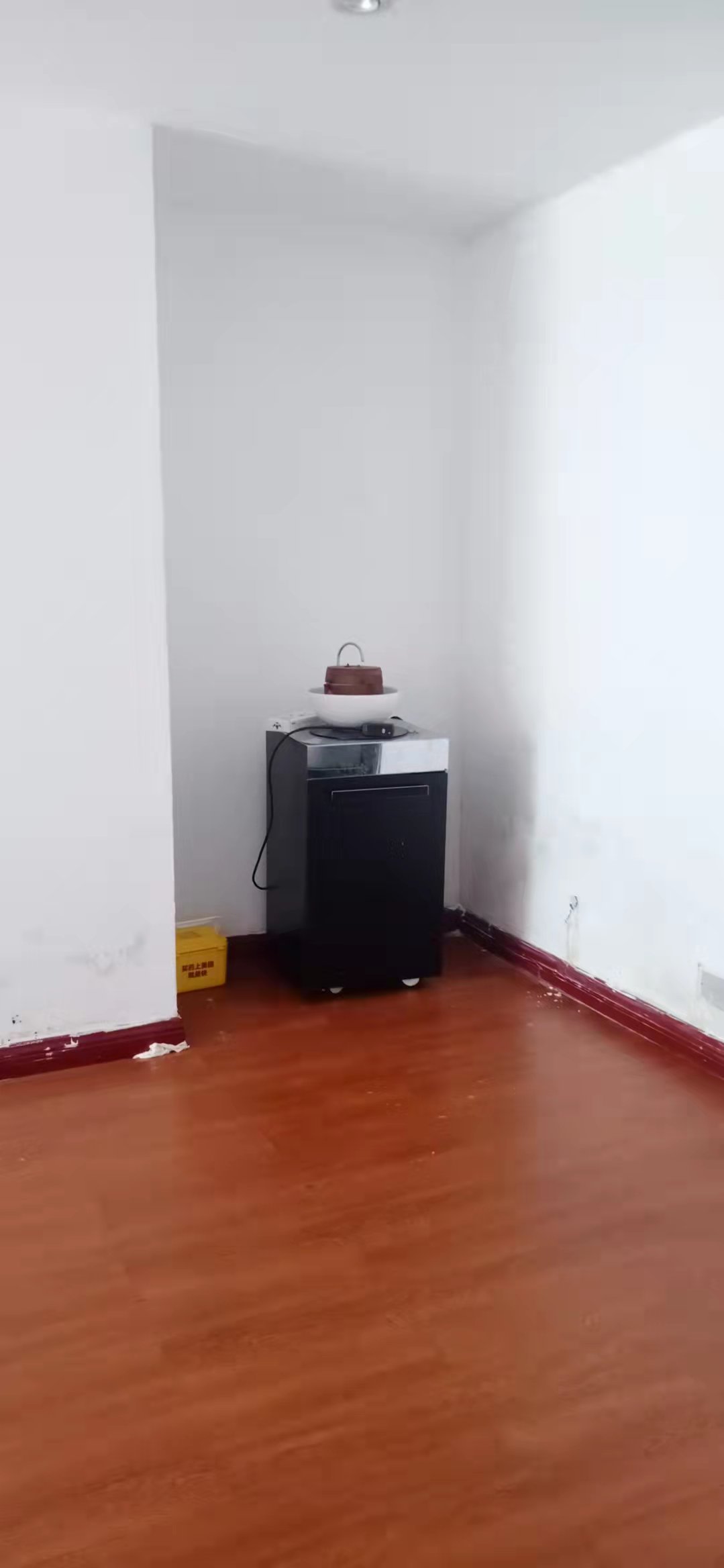 双银大厦 1室1厅1卫 1500.00元/月 双银大厦 1室1厅1卫 1500.00元/月室内图